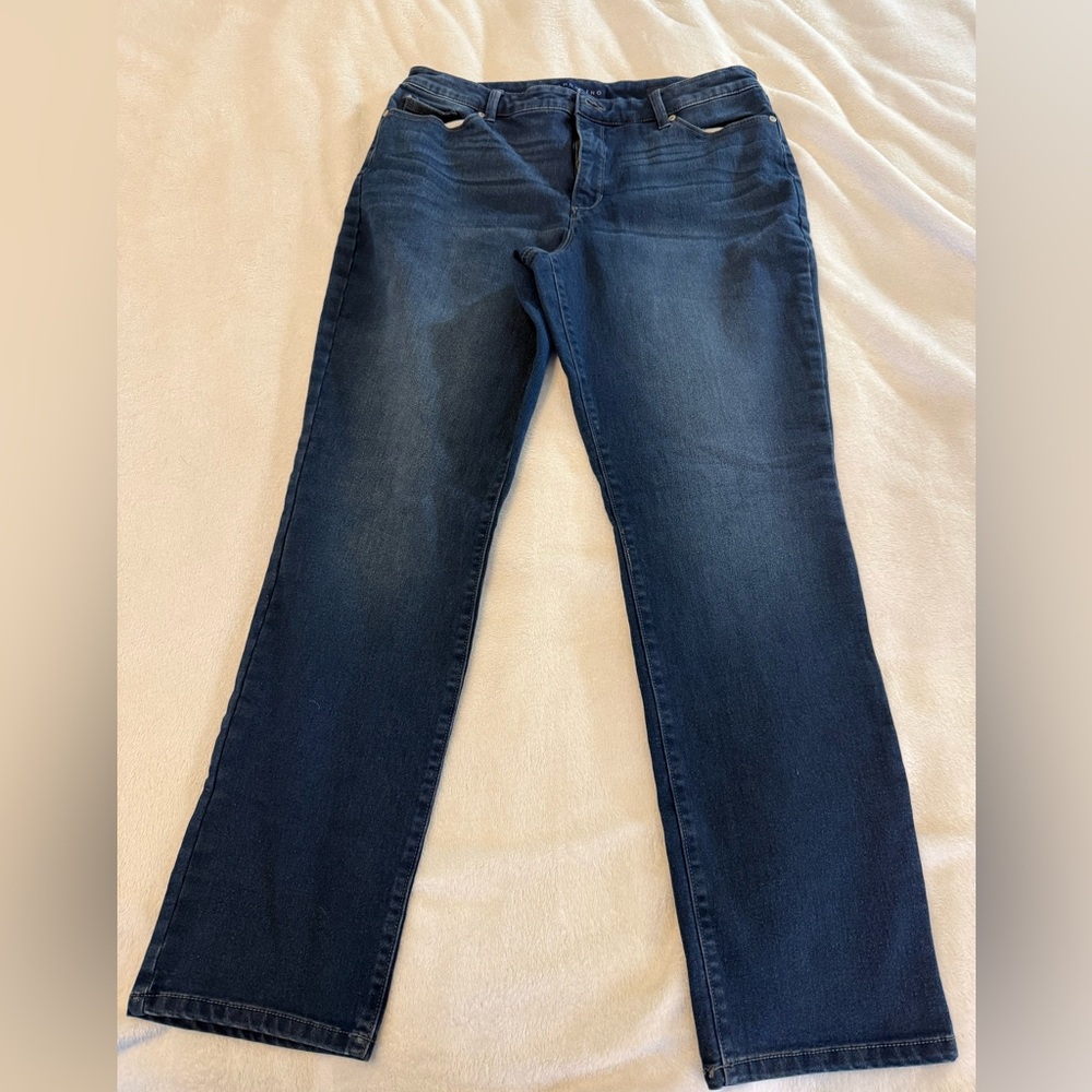 Bandolino Women's Deep Blue Straight Leg Jeans